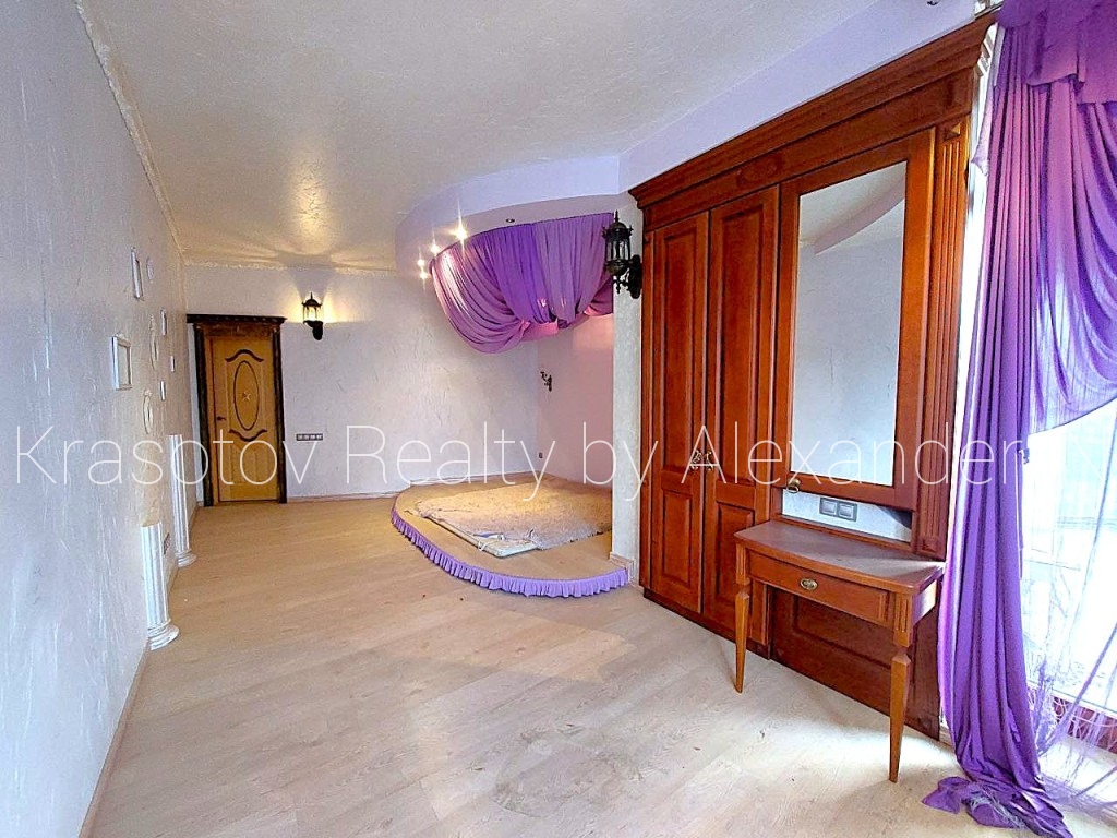 продажа трехкомнатной квартиры номер A-173728 в Приморском районе, фото номер 27